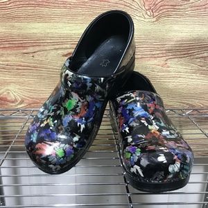 DANSKO CLOGS -- LAST CHANCE